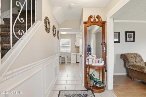 1 Mimi Lane Howell NJ 07731