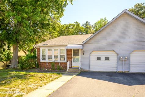 8A Portsmouth Street Whiting NJ 08759