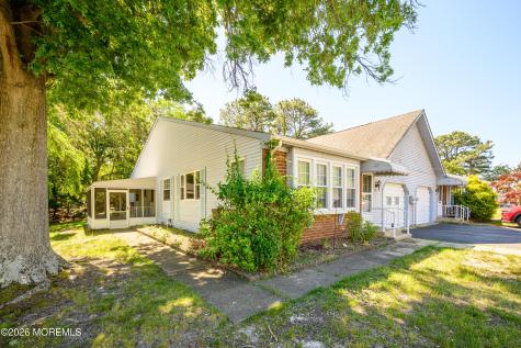 8A Portsmouth Street Whiting NJ 08759
