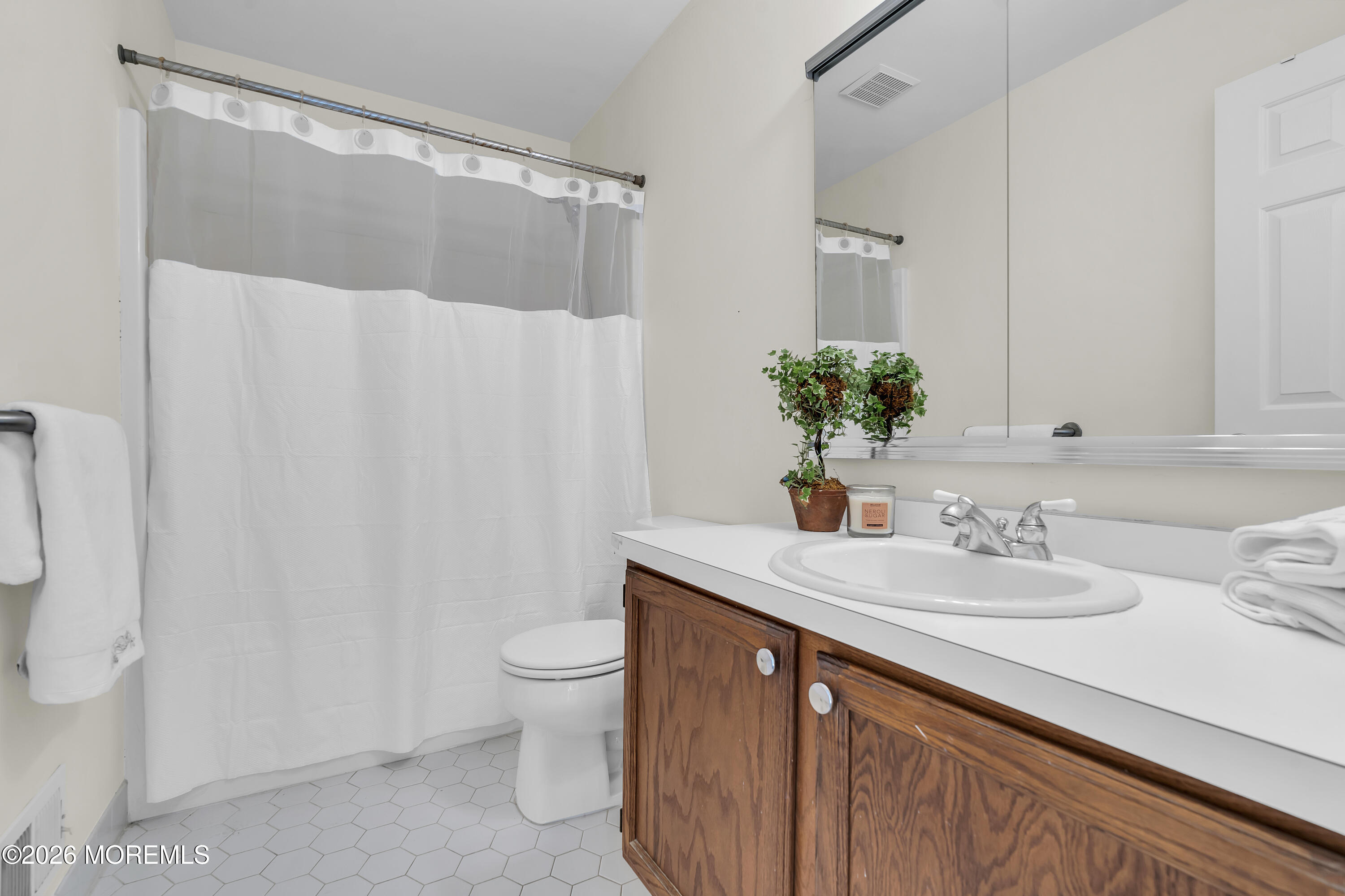 2381 Mount Hood Lane Toms River NJ 08753