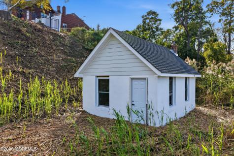 64 Locust Avenue Red Bank NJ 07701