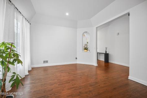 29 Chad Lane Howell NJ 07731