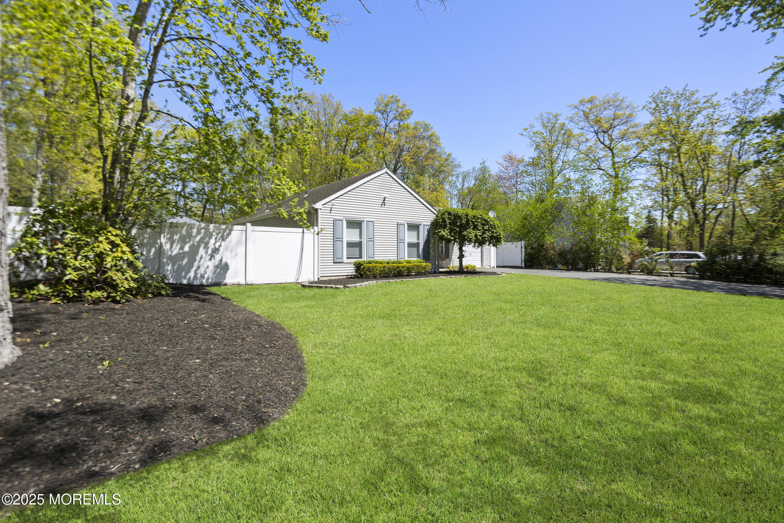 28 Ashford Road Jackson NJ 08527