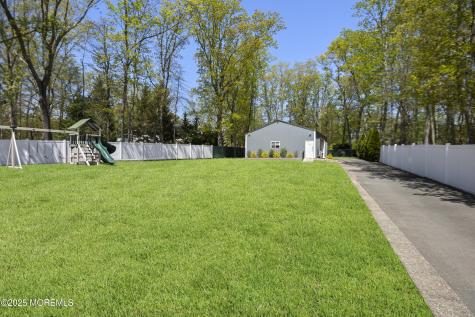 28 Ashford Road Jackson NJ 08527