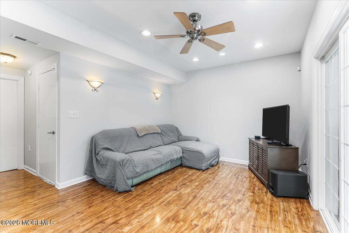 17 Monroe Lane Jackson NJ 08527
