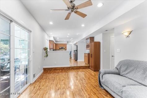 17 Monroe Lane Jackson NJ 08527