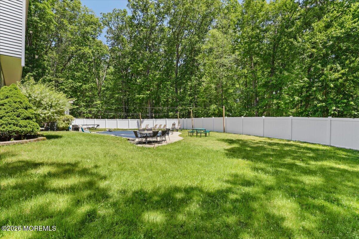 17 Monroe Lane Jackson NJ 08527