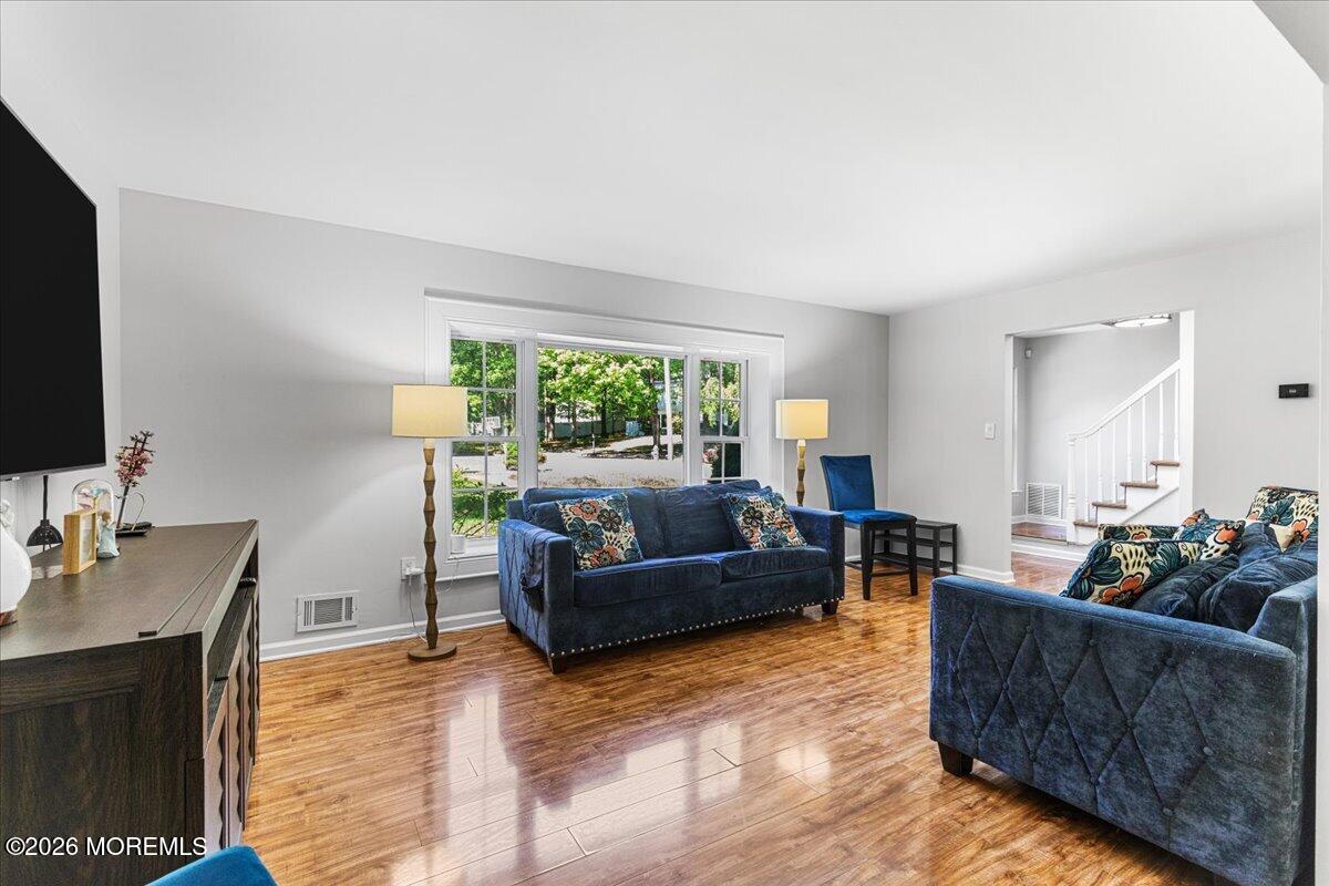 17 Monroe Lane Jackson NJ 08527