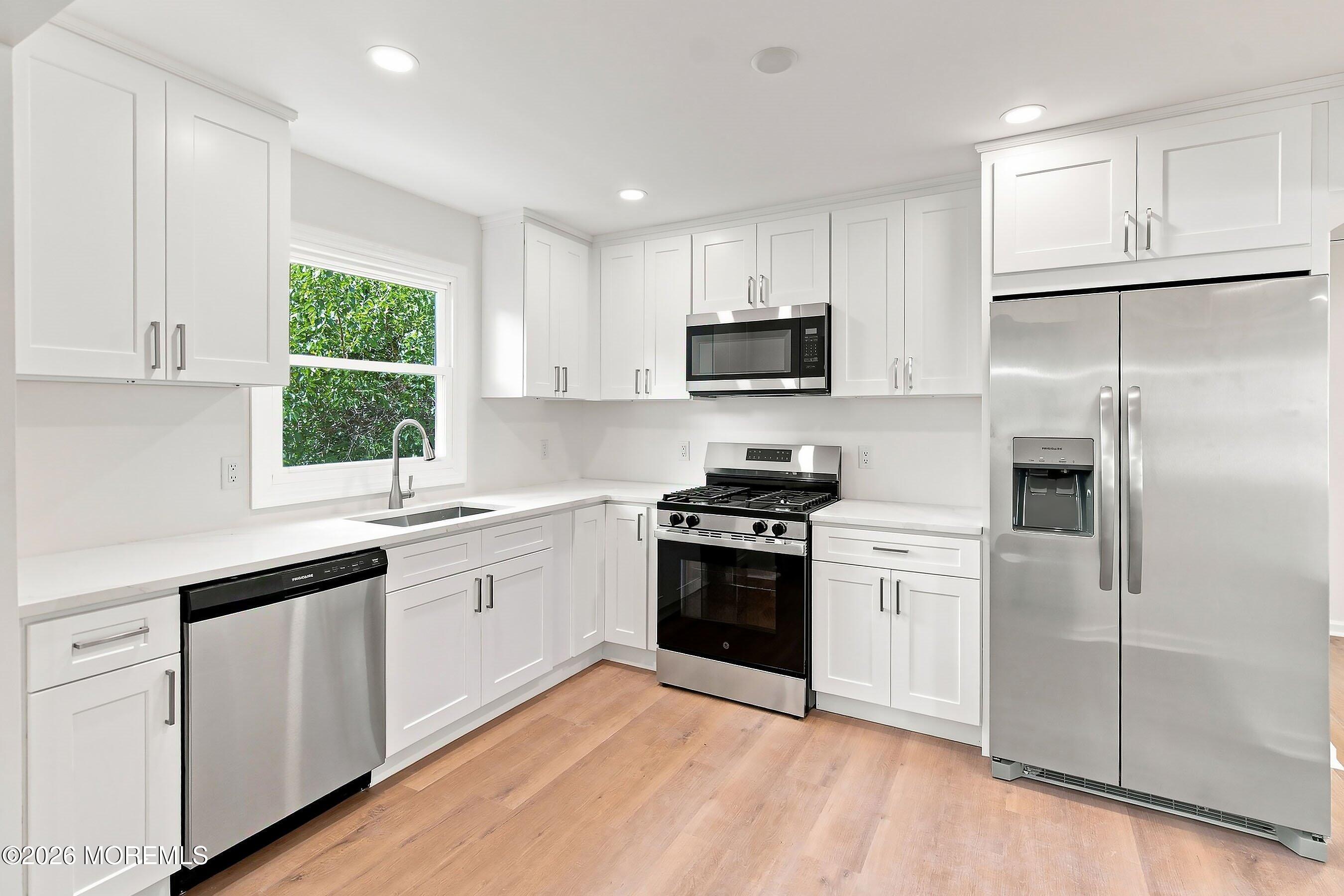 5 Beacon Terrace Keansburg NJ 07734