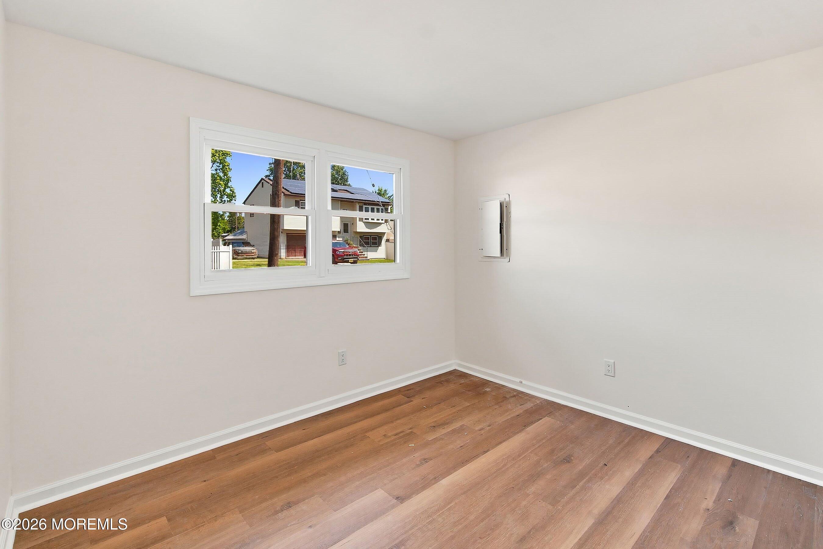 5 Beacon Terrace Keansburg NJ 07734