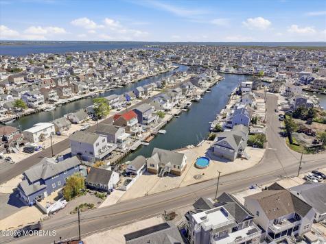 159 Morris Boulevard Manahawkin NJ 08050