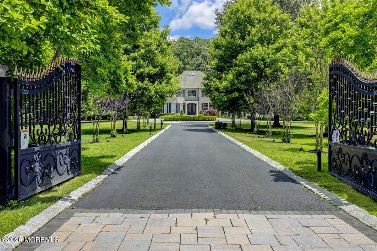 422 Everett Road Holmdel NJ 07733