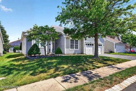 11 Valley Stream Place Barnegat NJ 08005