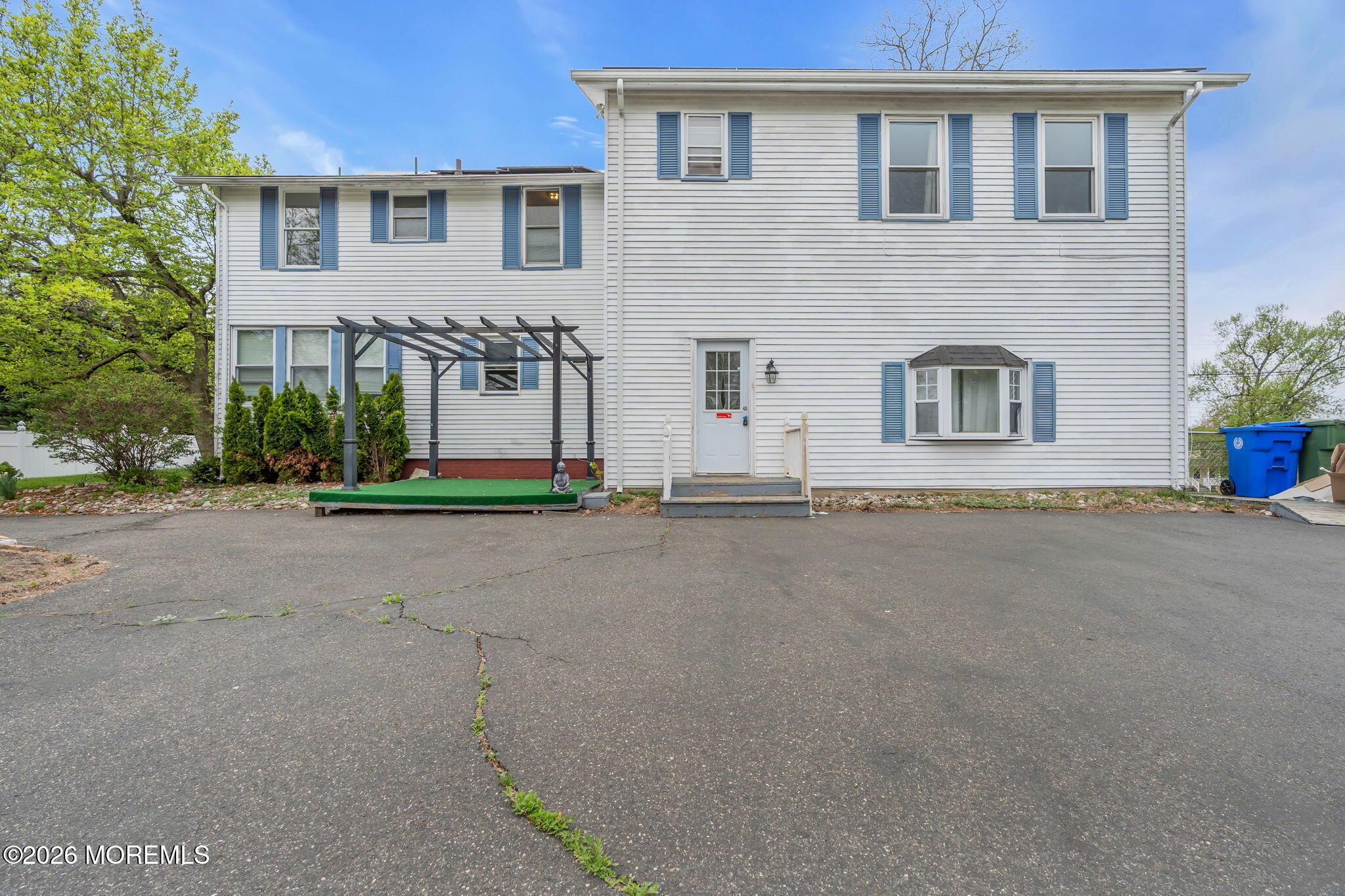 123 Reynolds Drive Eatontown NJ 07724