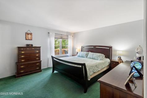 10 Cove Court Howell NJ 07731