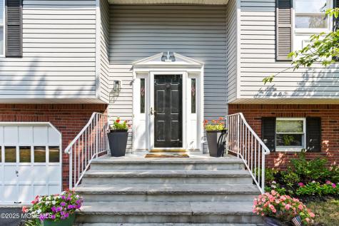 10 Cove Court Howell NJ 07731