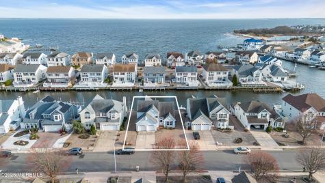 18 Peaksail Drive Bayville NJ 08721