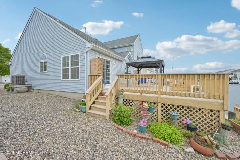 18 Peaksail Drive Bayville NJ 08721