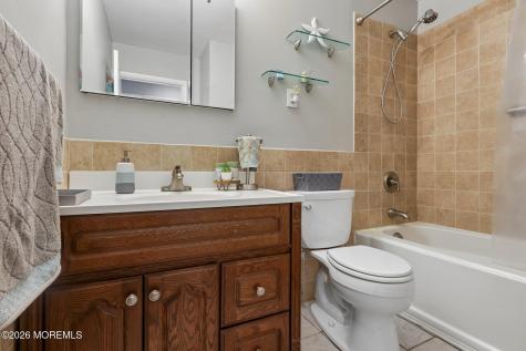 210 Deerfield Lane Aberdeen NJ 07747