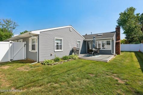 210 Deerfield Lane Aberdeen NJ 07747