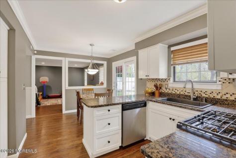 82 Mariners Cove Freehold NJ 07728