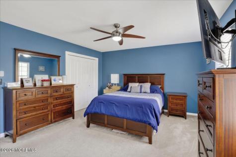 82 Mariners Cove Freehold NJ 07728