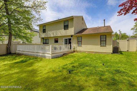 82 Mariners Cove Freehold NJ 07728