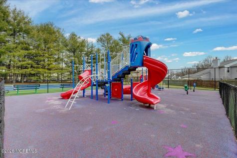 82 Mariners Cove Freehold NJ 07728