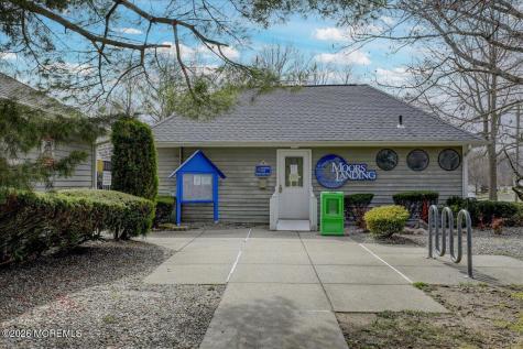 82 Mariners Cove Freehold NJ 07728