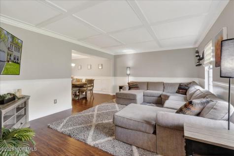 82 Mariners Cove Freehold NJ 07728