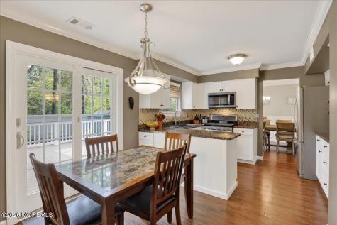 82 Mariners Cove Freehold NJ 07728
