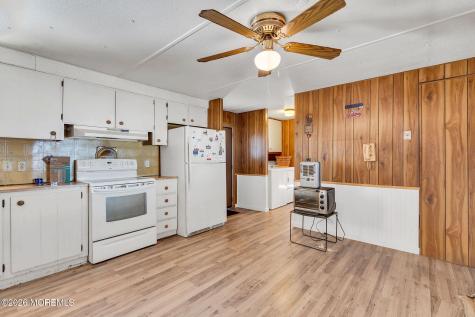 29 Cathy Court Jackson NJ 08527