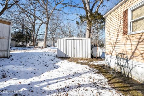 29 Cathy Court Jackson NJ 08527