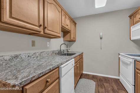 44D Edinburgh Lane Manchester NJ 08759