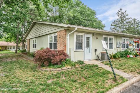 44D Edinburgh Lane Manchester NJ 08759