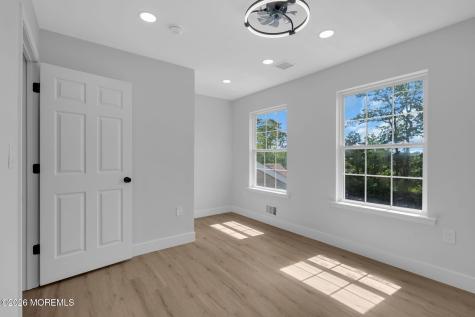 39 Old Main Shore Road Barnegat NJ 08005