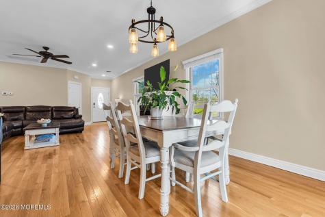 90 Saint Peters Place Keyport NJ 07735