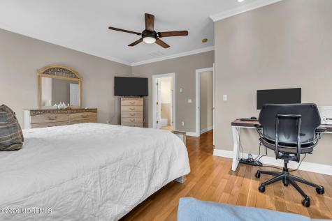 90 Saint Peters Place Keyport NJ 07735