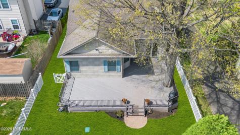 90 Saint Peters Place Keyport NJ 07735