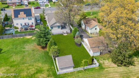 90 Saint Peters Place Keyport NJ 07735