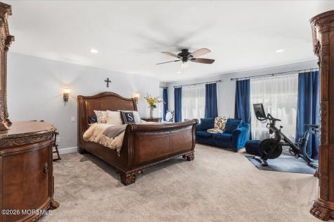 2 Richards Way Holmdel NJ 07733