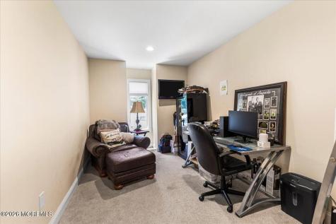 2 Richards Way Holmdel NJ 07733