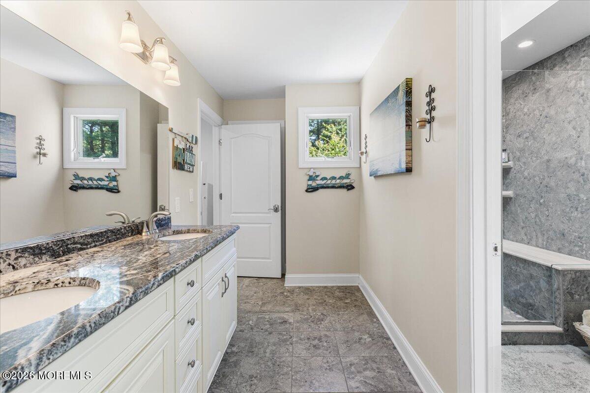 2 Richards Way Holmdel NJ 07733