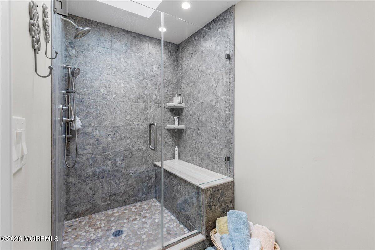 2 Richards Way Holmdel NJ 07733