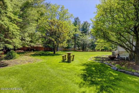 2 Richards Way Holmdel NJ 07733