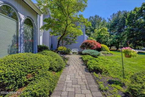 2 Richards Way Holmdel NJ 07733