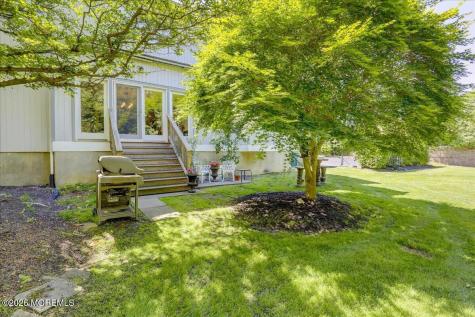 2 Richards Way Holmdel NJ 07733