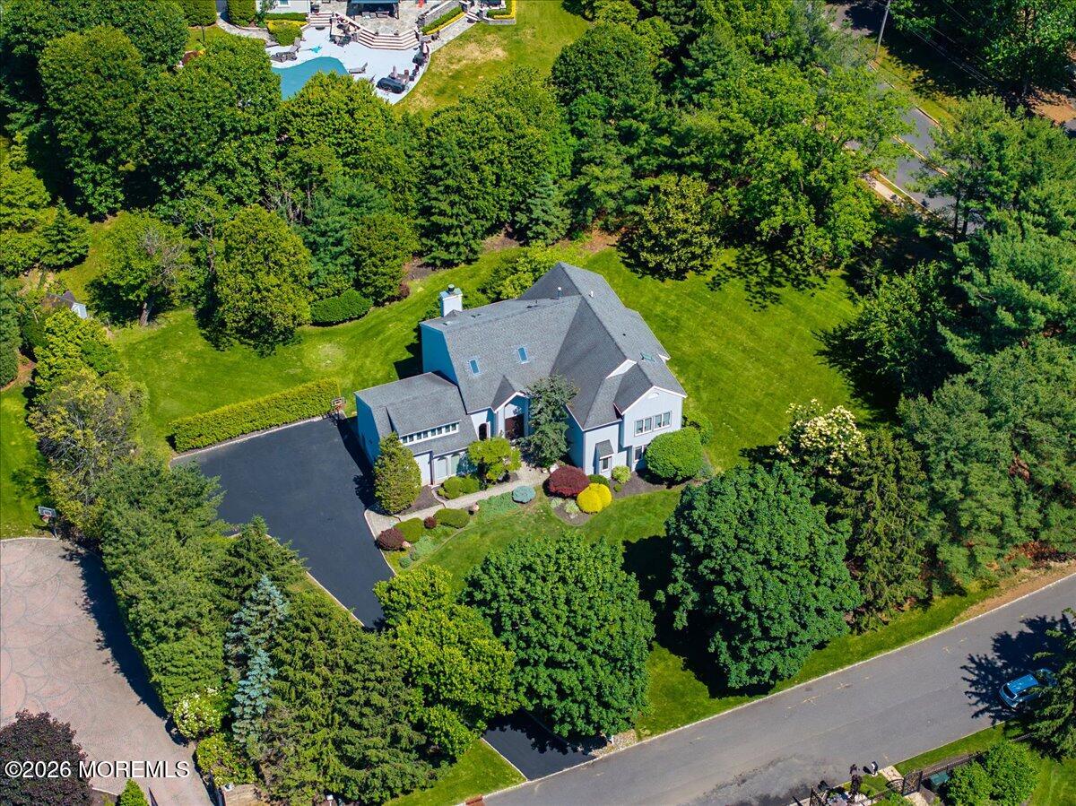 2 Richards Way Holmdel NJ 07733