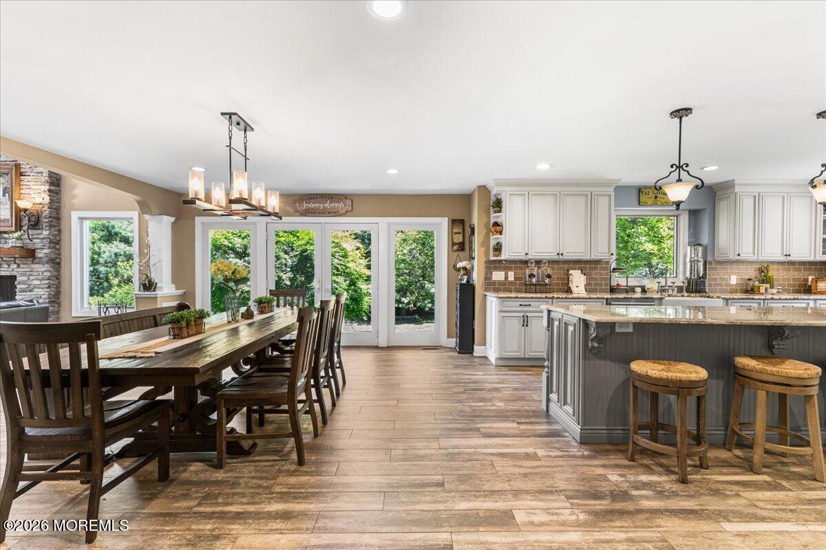 2 Richards Way Holmdel NJ 07733