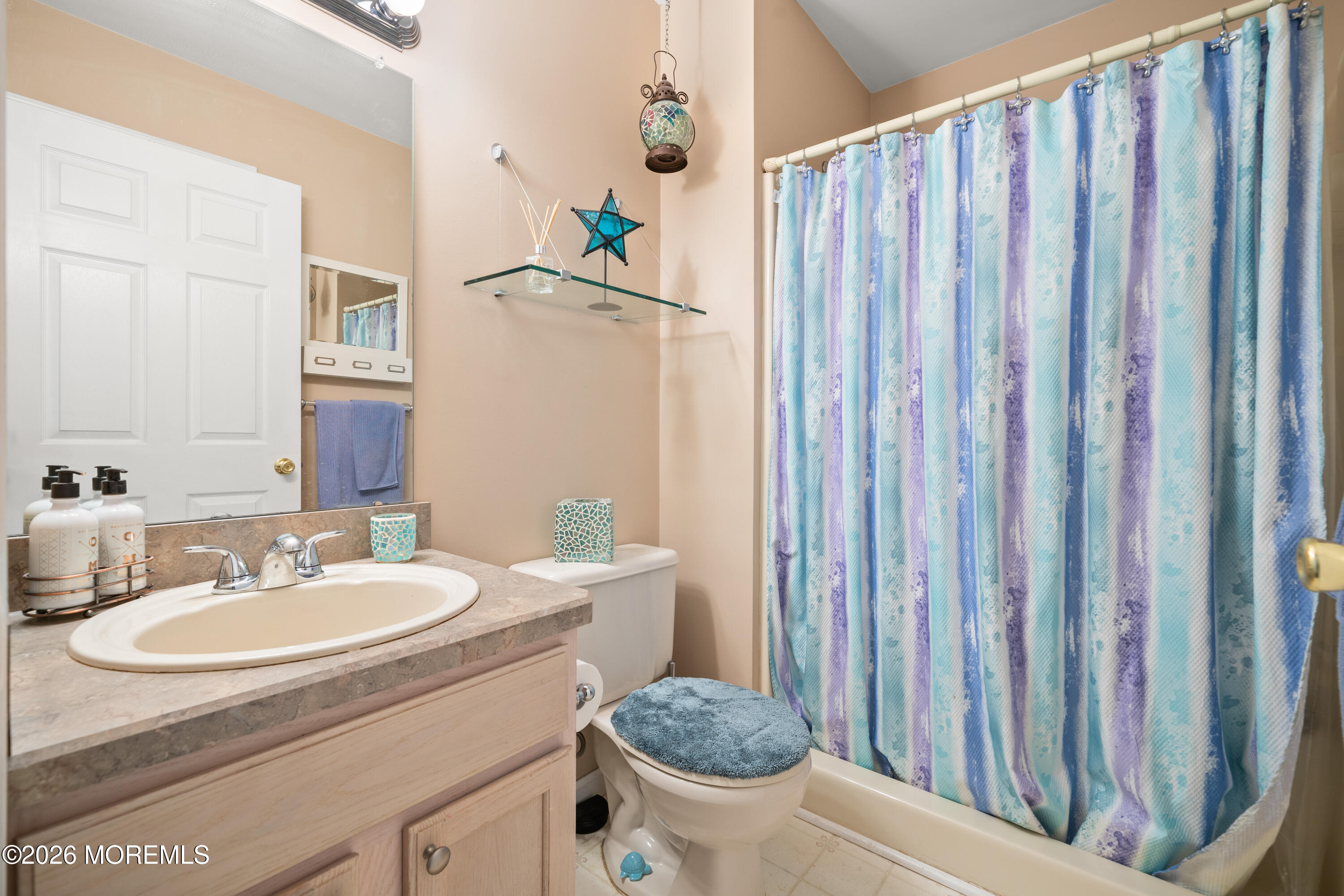 994 Treasure Avenue Manahawkin NJ 08050